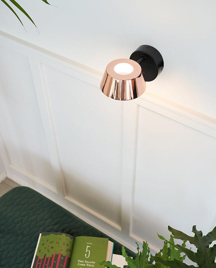 OLO Wall Lamp